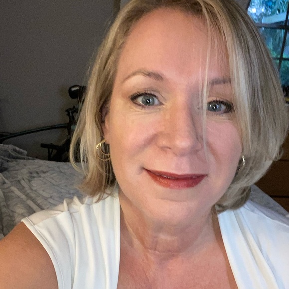 Meet your Posher, Posh - Picture 2 of 2